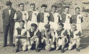 Mužstvo Slavie v Neštěmicích 1926